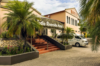 Sedia Riverside Hotel