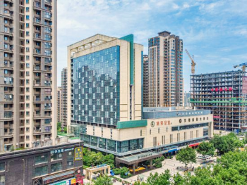 Titan Central Park Hotel