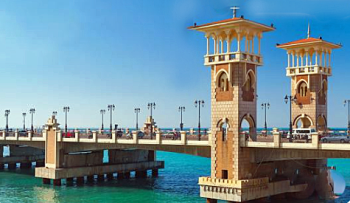 Journey from the bustling streets of Cairo and the Mediterranean charm of Alexandria to the mystical tranquility of Siwa Oasis. Explore Egypt’s iconic landmarks and hidden gems with expert guides, comfortable stays, and unforgettable desert landscapes.